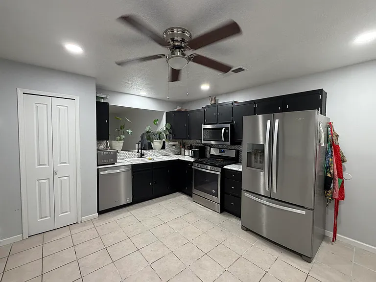 1008 Harrison Dr NE — Photo 5