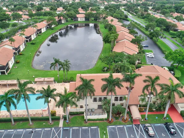 10215 N Circle Lake Drive #101, Boynton Beach, FL 33437