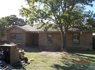 3913 Forest Lawn Rd, Balch Springs, TX 75180