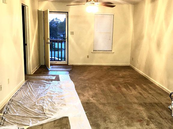 Entry way 