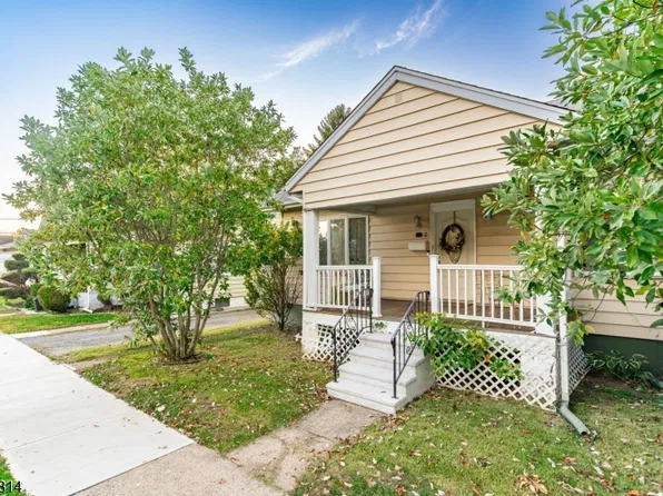 57 Maple Shade Ave, Hamilton Twp., NJ 08610