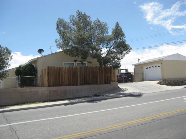 550 S Lillian Dr, Barstow, CA 92311