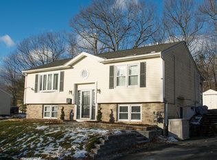 3 Monticello Dr W, Worcester, MA 01603