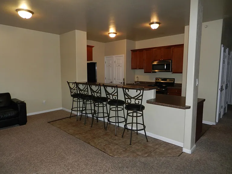1510 Glenwood Ave #220 — Photo 3