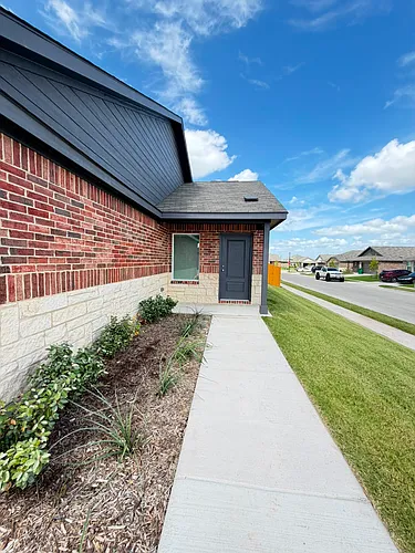 1702 Crossbill St Photo 1 1702 Crossbill St Photo 1