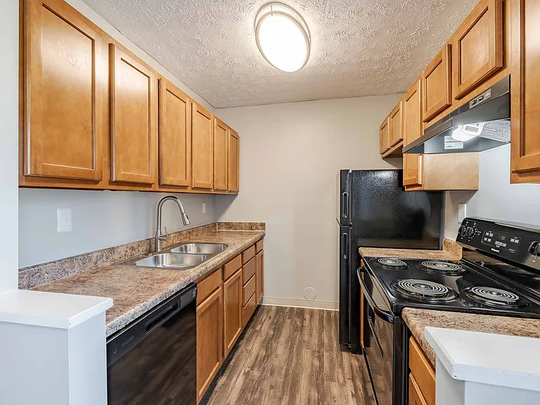 North River Place Apartments — Photo 10