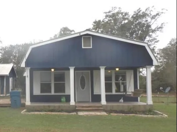 506 Deere Creek Rd, Atmore, AL 36502