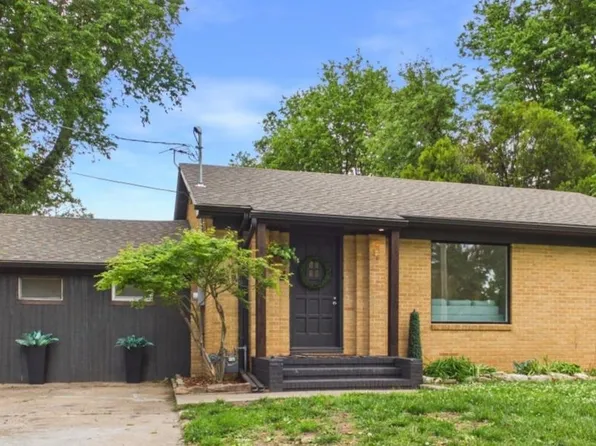 1863 S Chautauqua Ave, Wichita, KS 67211