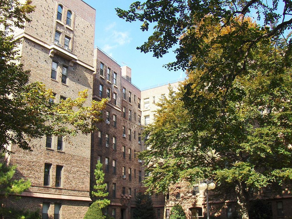 Esplanade Complex