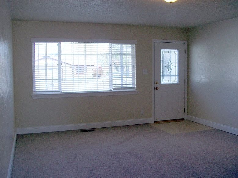 2nd image of 55 Galleron Way