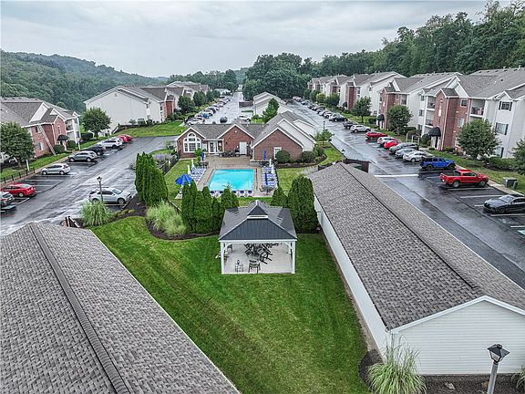 2nd image of 850 Hidden Ridge Ct APT 101