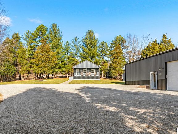 2nd image of 161 Tomahawk Cir