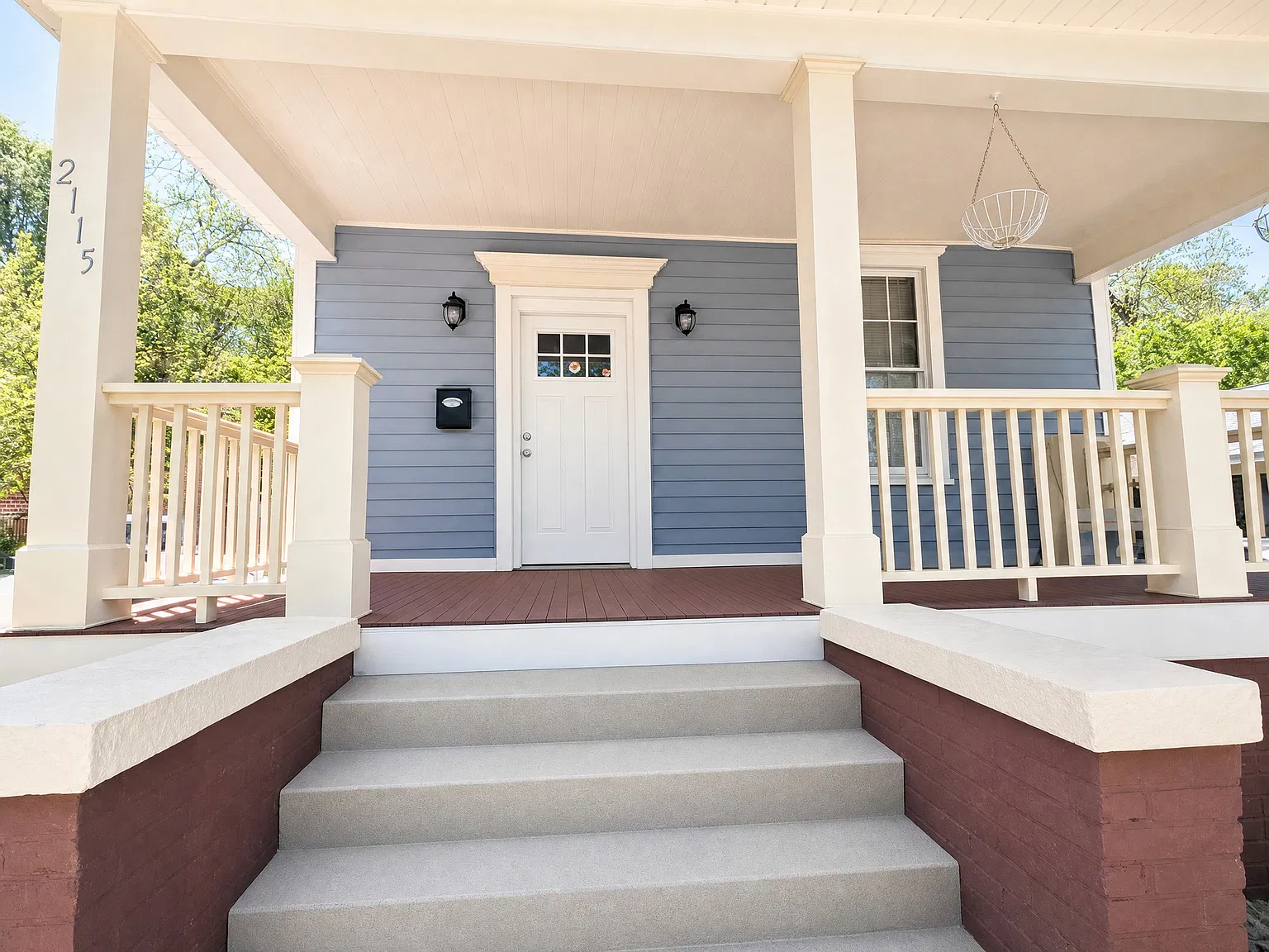 5 bed, 2136 sqft, $3,900 — Photo 3