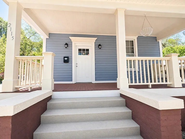 2115 Wallace St — Photo 3