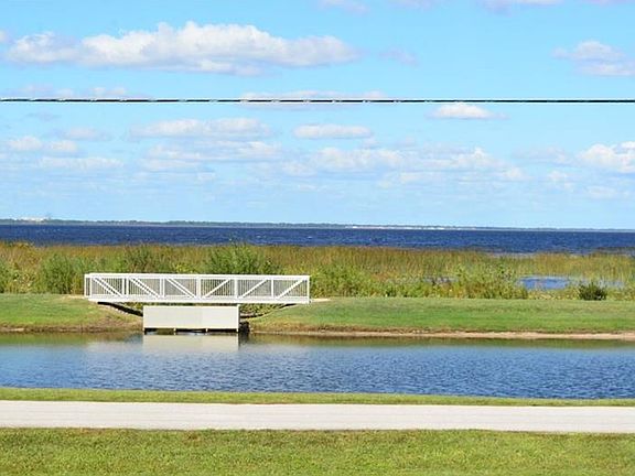 3rd image of 2507 Lakeshore Blvd
