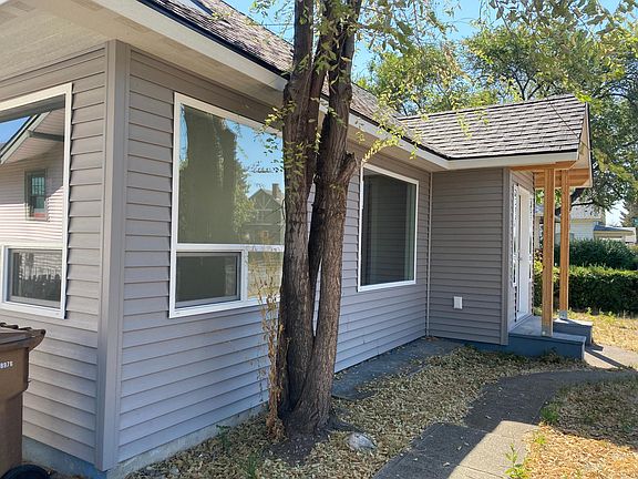2nd image of 1208 E Illinois Ave