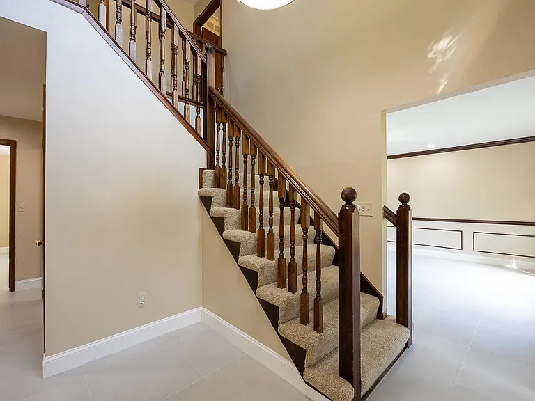 6275 Fairbrook Ct — Photo 12
