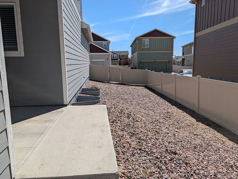 7709 Camille Ct — Photo 31