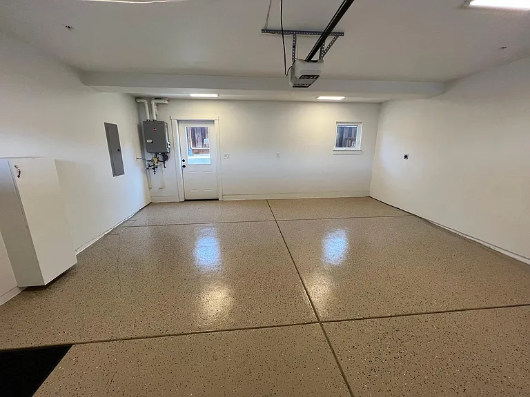 281 Spring St #2 — Photo 3