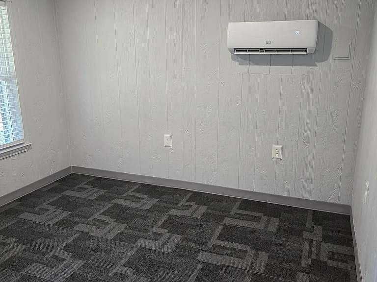418 Joy Ln #1 — Photo 3