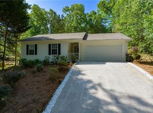 82 Weeping Willow Ln, Dawsonville, GA 30534