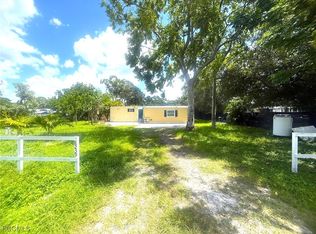 8239 Suncoast Dr, North Fort Myers, FL 33917