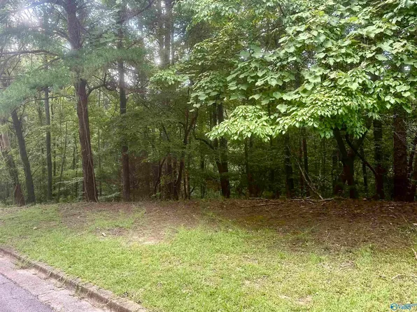 7925 Harbor Ave NE, Tuscaloosa, AL 35406