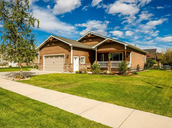 2207 Little Horn Dr, Sheridan, WY 82801