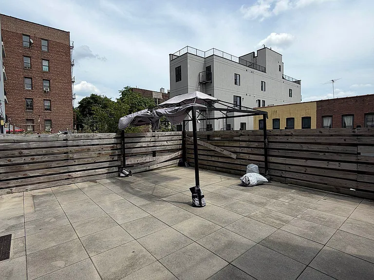 200 Linden Blvd #2D — Photo 3