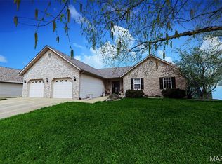 117 Northwoods Dr, Troy, IL