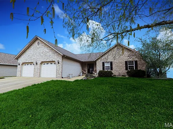 117 Northwoods Dr, Troy, IL 62294