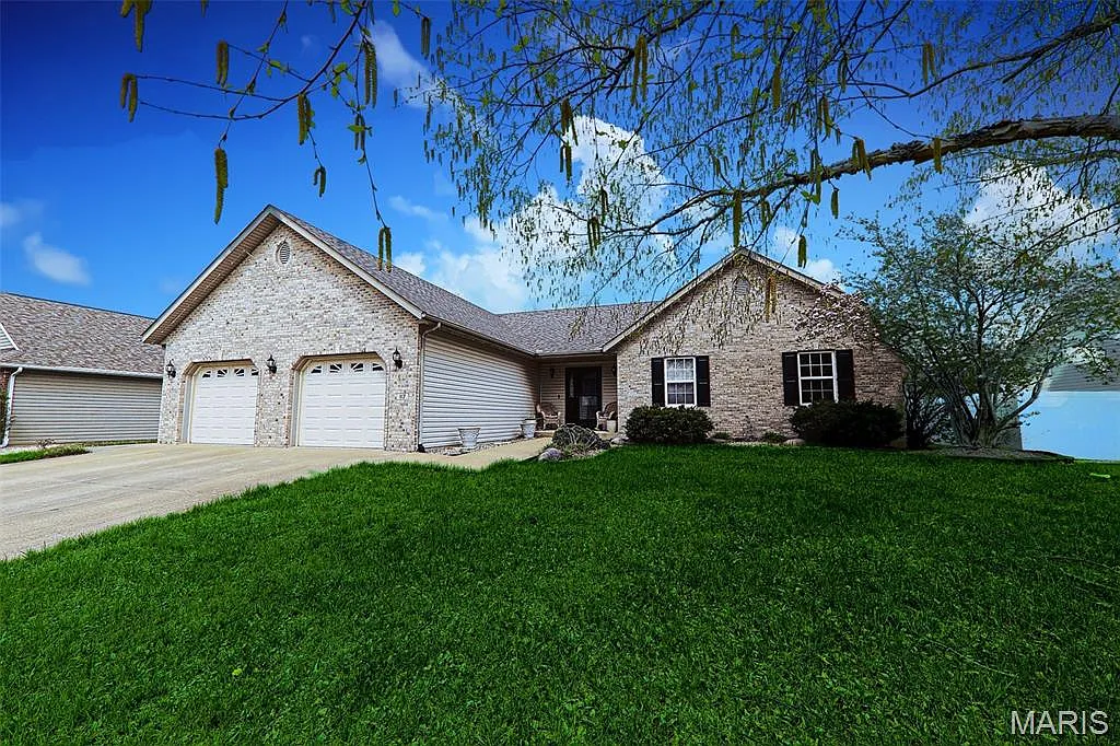 117 Northwoods Dr photo 1