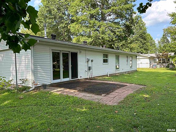5th image of 3103 W Woodlawn Pl