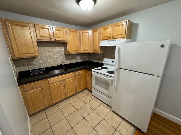 8 Colonial Ct APT 68