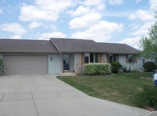 3908 Braemore Dr, Janesville, WI 53548