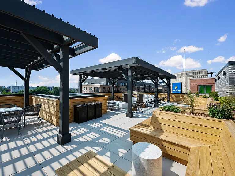 McCormick CoLiving — Photo 16