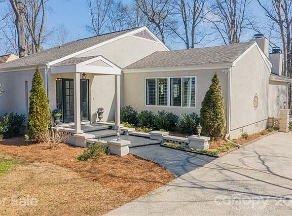 2nd image of 1817 Wandering Way Dr
