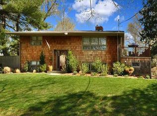 20 Bowden Ave, Barrington, RI 02806