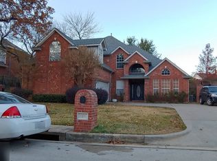 6101 Honeytree Dr, Arlington, TX 76016