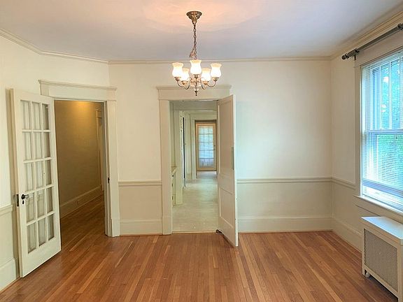 4th image of 1008 Gloria Ave #D/s