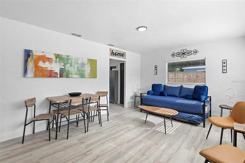 2 bed, 1.0 bath, 782 sqft, $2,800 — Photo 4