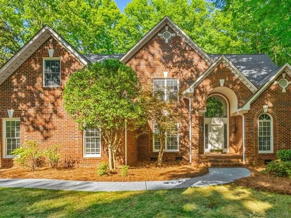 10 Elm Grove Way, Greensboro, NC 27405