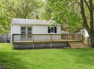 211 23rd St N, Springfield, MI 49037