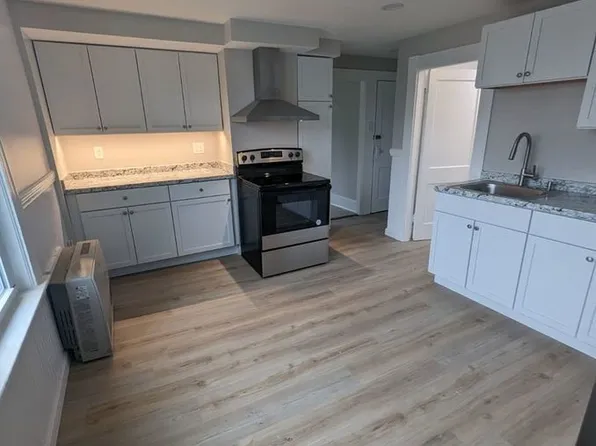 235 Cedar St Unit 1, Manchester, NH 03103