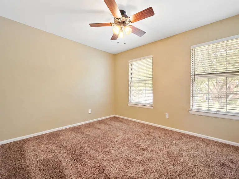 7517 Point Reyes Dr — Photo 23