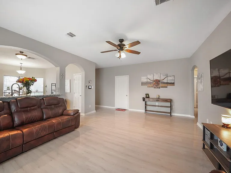 4006 Raspberry Ct — Photo 6