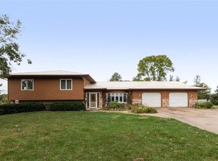1416 Brett St, Cedar Rapids, IA 52405