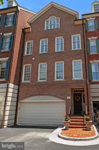 16 Wolfe St, Alexandria, VA, 22314