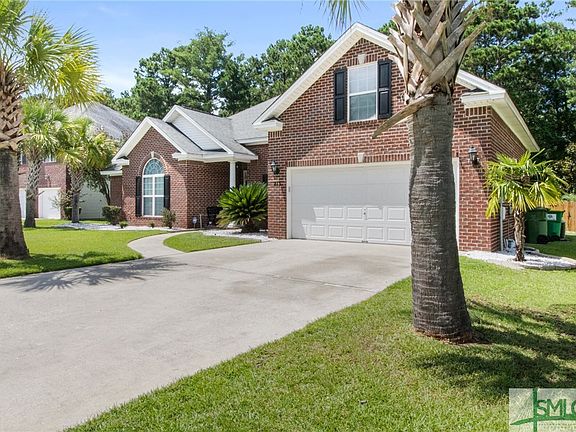 3rd image of 213 Pink Dogwood Ln