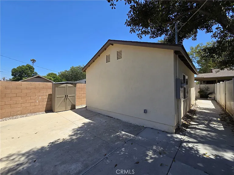 4653 Emerson St — Photo 21